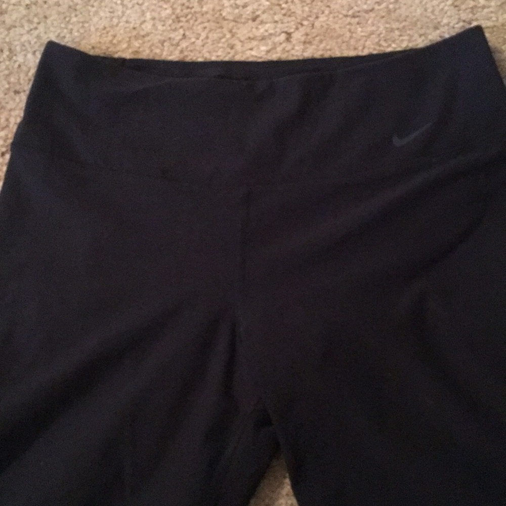 Nike crop leggings!
